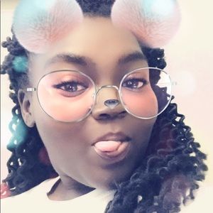 Meet your Posher, Chanita